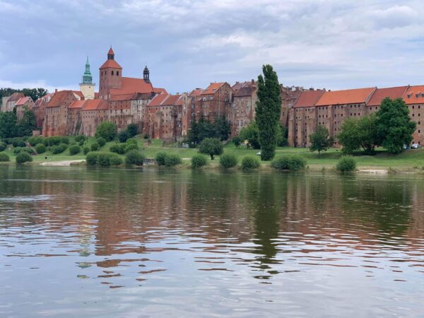 Stare miasto nad rzeką